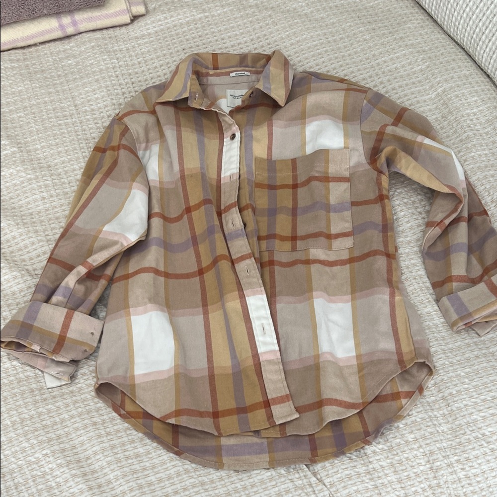 Abercrombie & Fitch Women's Plaid Button Down Shirt in Brown and Cream
